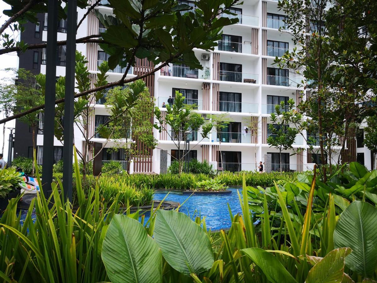 Garden Suite@Midhill Гентинг-Хайлендс Экстерьер фото